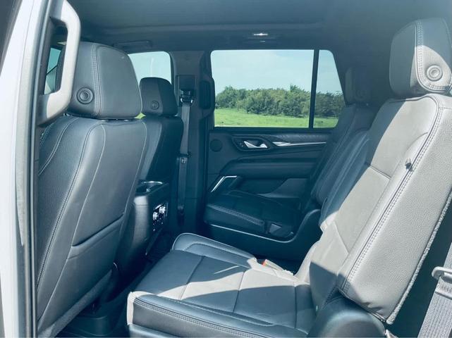 Photo of 2021 White Frost Tri-Coat GMC Yukon
