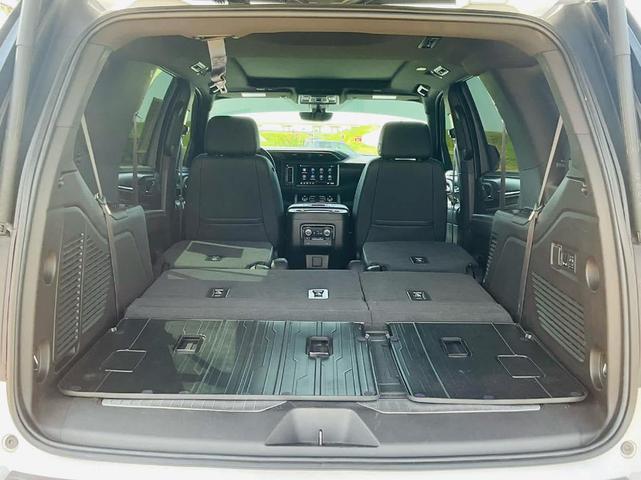 Photo of 2021 White Frost Tri-Coat GMC Yukon