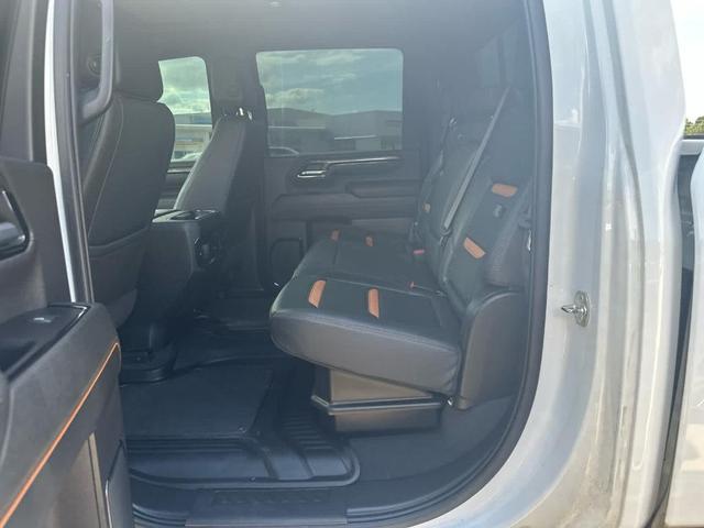 Photo of 2024 Summit White GMC Sierra 2500