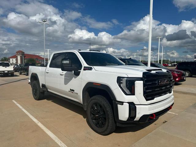 Photo of 2024 Summit White GMC Sierra 2500