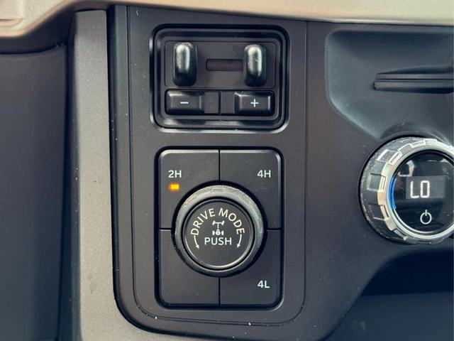 Photo of 2021 Carbonized Gray Metallic Ford F-150