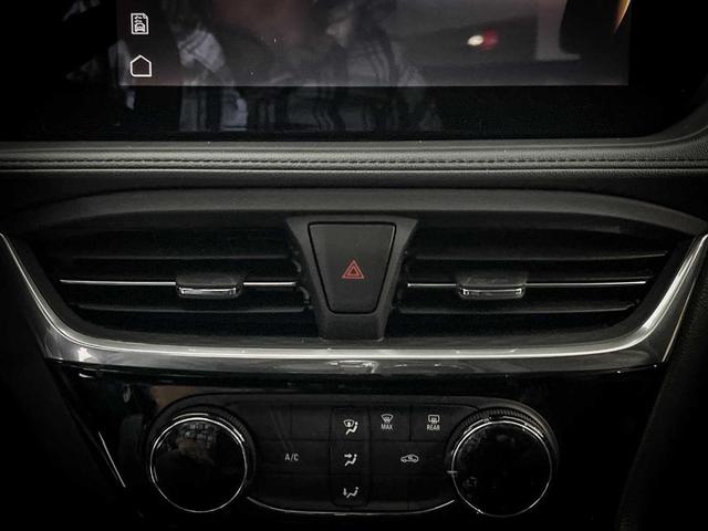 Photo of 2024 Summit White Buick Encore GX