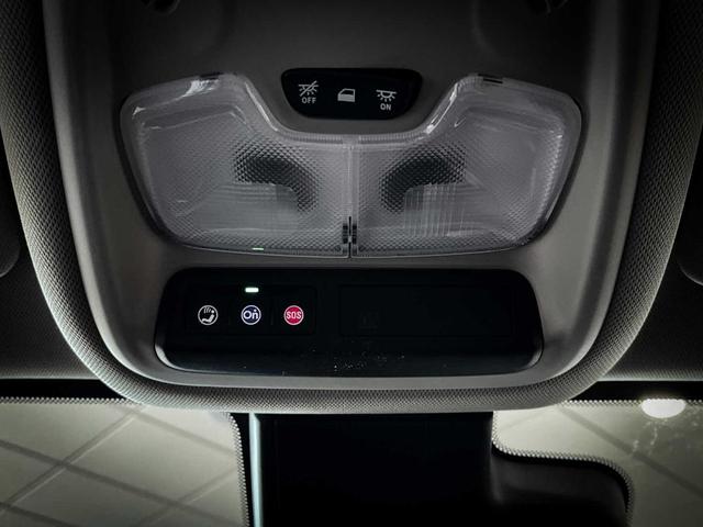 Photo of 2024 Summit White Buick Encore GX