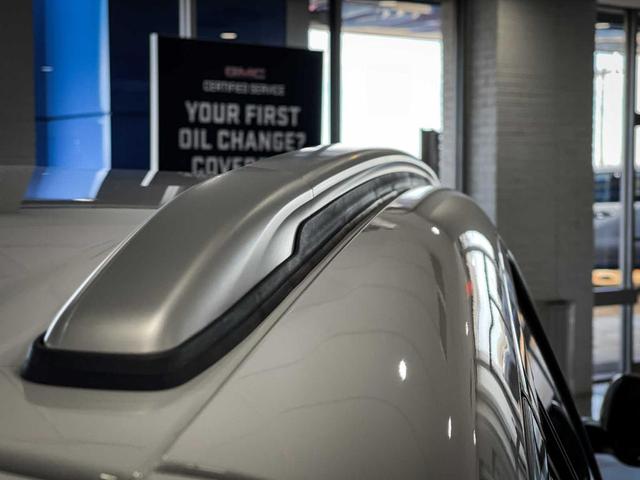 Photo of 2024 Summit White Buick Encore GX