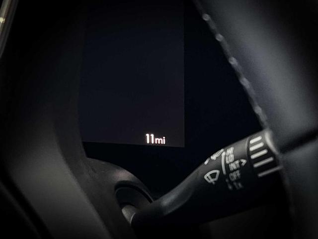 Photo of 2024 Summit White Buick Encore GX