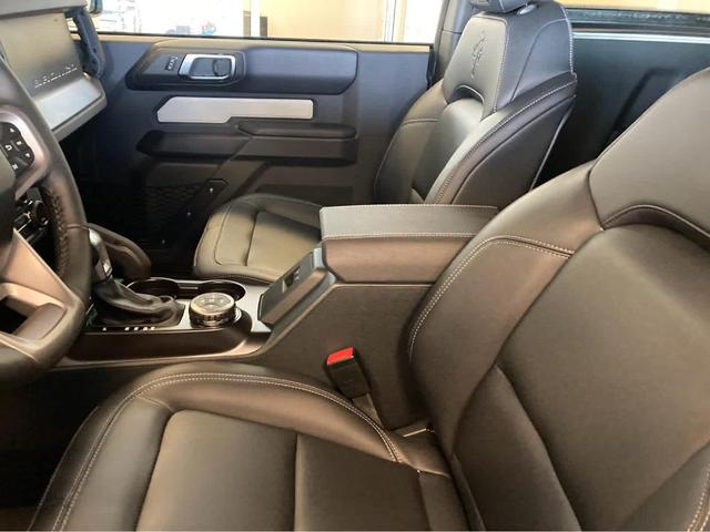 Photo of 2025 Desert Sand Ford Bronco