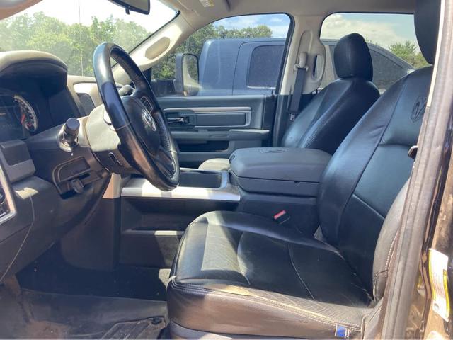 Photo of 2018 Brilliant Black Crystal Pearlcoat RAM 3500