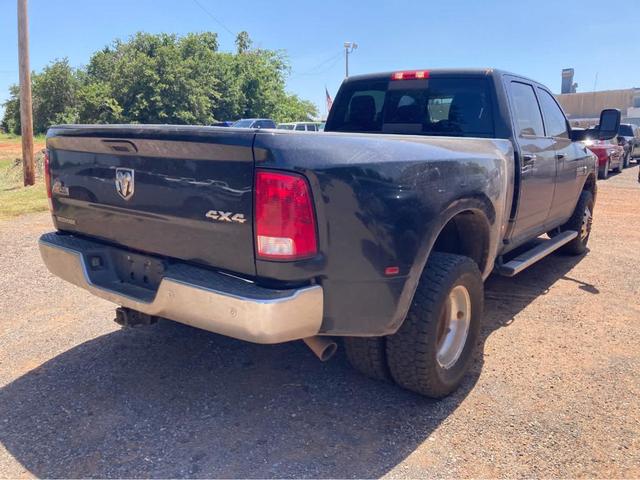 Photo of 2018 Brilliant Black Crystal Pearlcoat RAM 3500