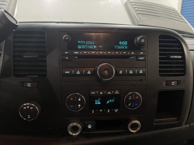 Photo of 2008 Silver Birch Metallic Chevrolet Silverado 2500