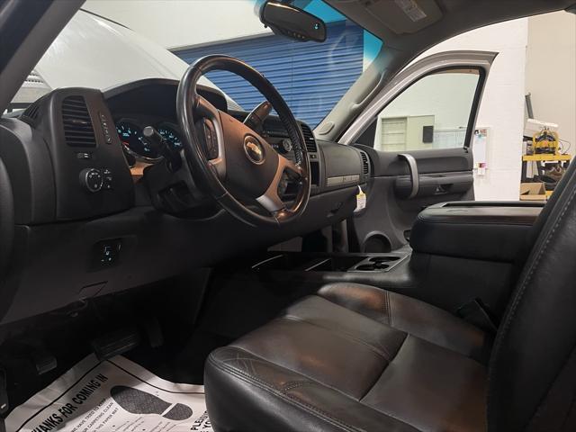 Photo of 2008 Silver Birch Metallic Chevrolet Silverado 2500