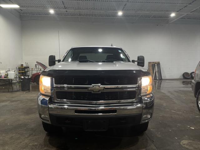 Photo of 2008 Silver Birch Metallic Chevrolet Silverado 2500