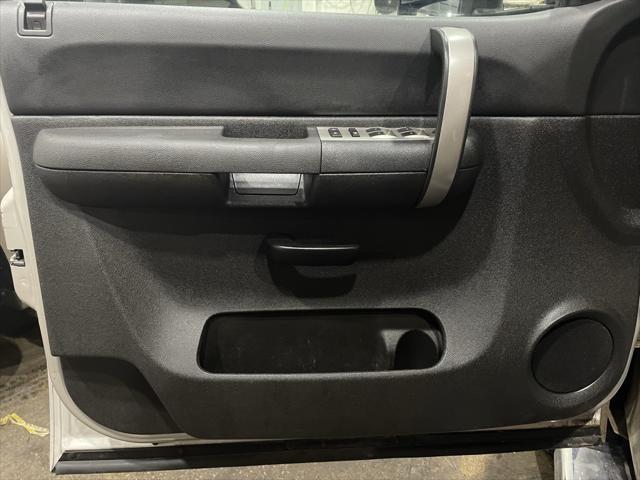 Photo of 2008 Silver Birch Metallic Chevrolet Silverado 2500
