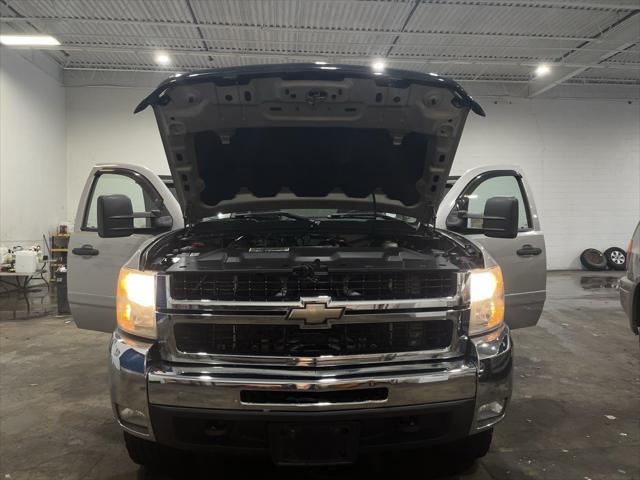 Photo of 2008 Silver Birch Metallic Chevrolet Silverado 2500