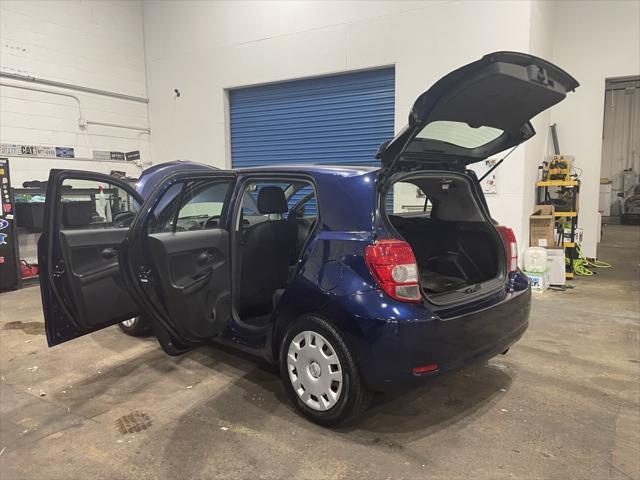 Photo of 2009 Nautical Blue Metallic Scion xD