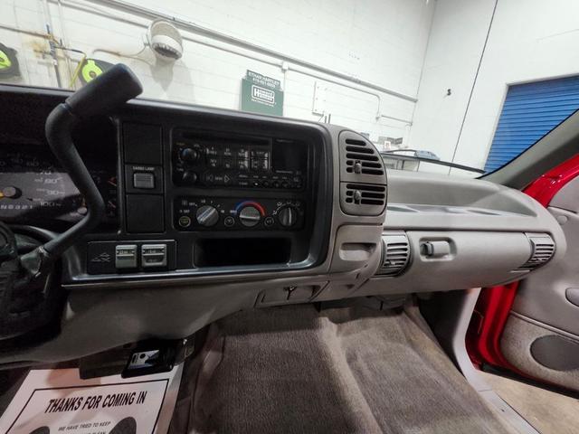 Photo of 1996 Red Chevrolet 1500