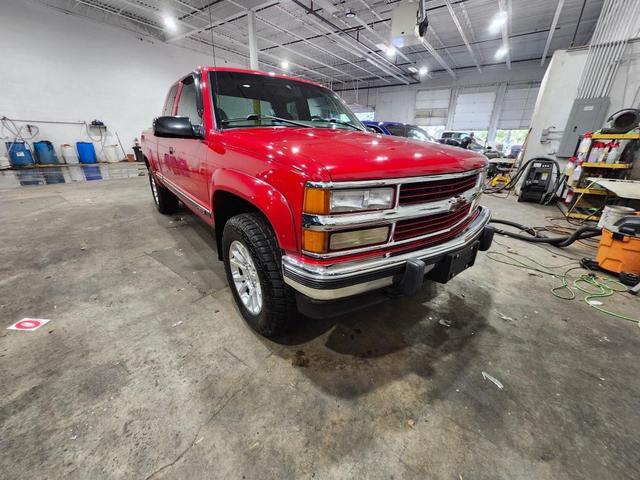 Photo of 1996 Red Chevrolet 1500