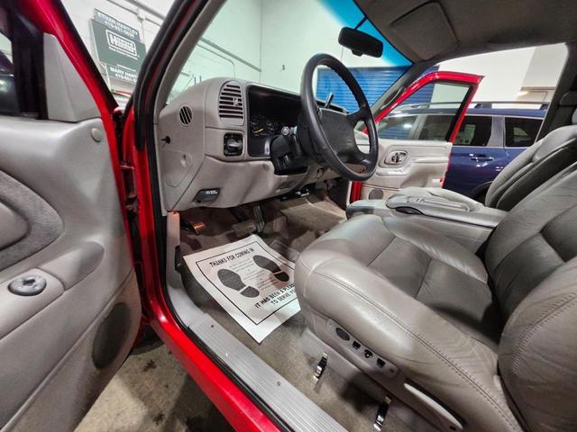Photo of 1996 Red Chevrolet 1500