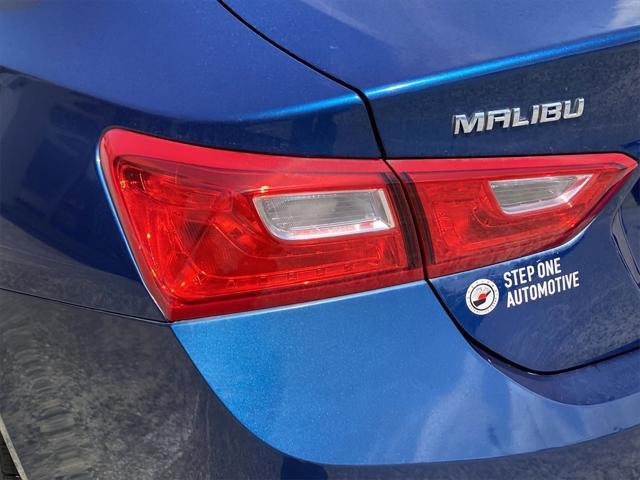 Photo of 2019 Pacific Blue Metallic Chevrolet Malibu