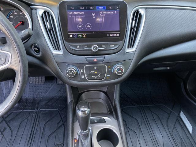 Photo of 2019 Pacific Blue Metallic Chevrolet Malibu