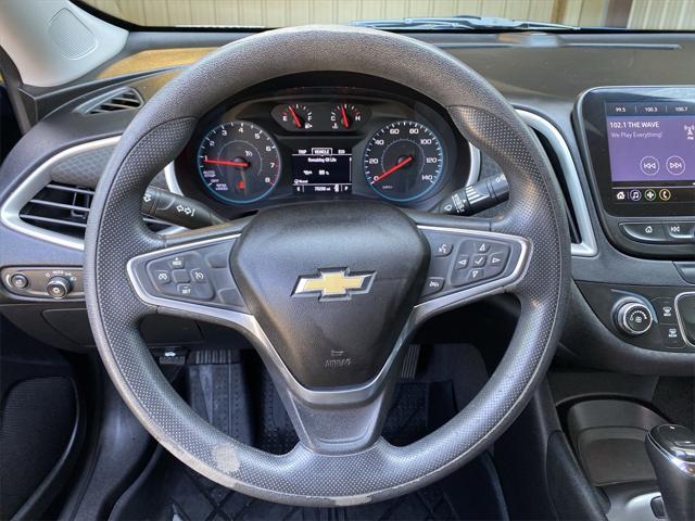Photo of 2019 Pacific Blue Metallic Chevrolet Malibu