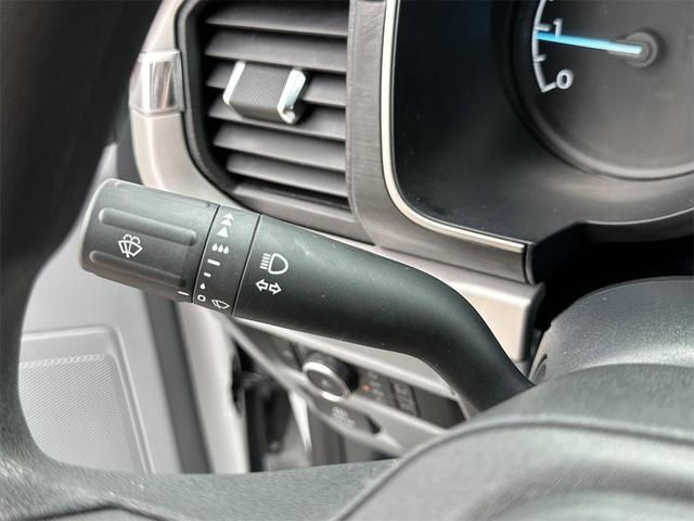 Photo of 2023 Oxford White Ford F-150