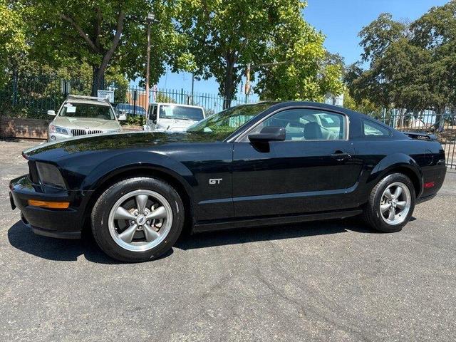 2005 Ford Mustang