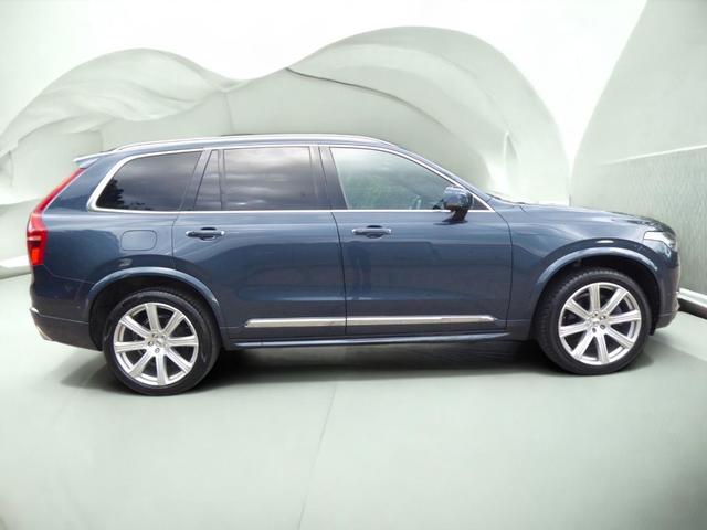 Photo of 2019 Blue Volvo XC90