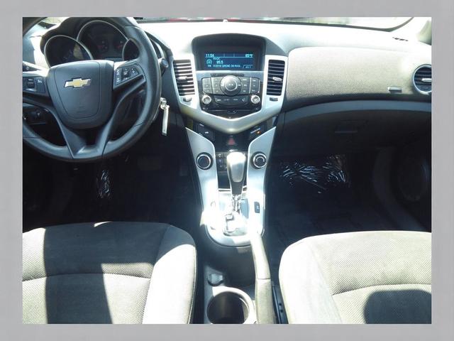 Photo of 2016 Silver Chevrolet Cruze Limited