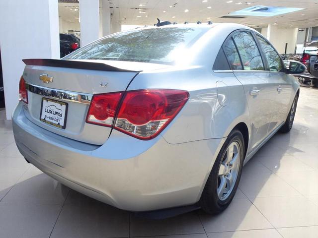 Photo of 2016 Silver Chevrolet Cruze Limited