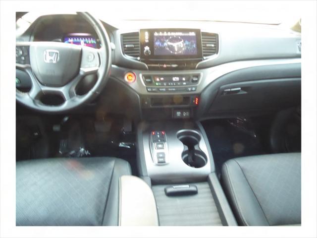 Photo of 2020 Black Honda Passport