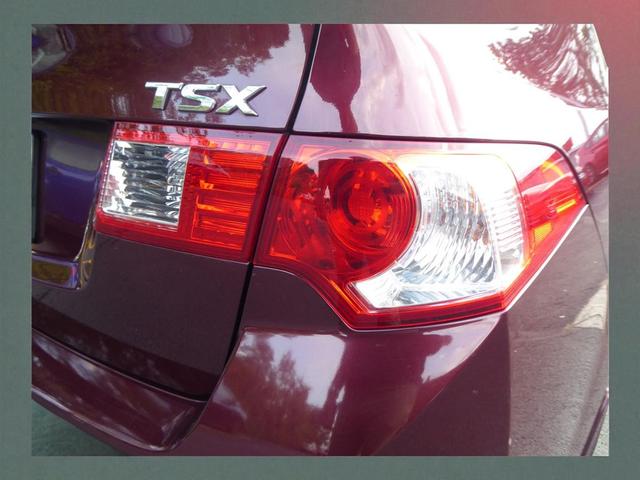 Photo of 2009 Burgundy Acura TSX