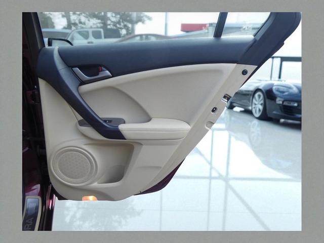 Photo of 2009 Burgundy Acura TSX