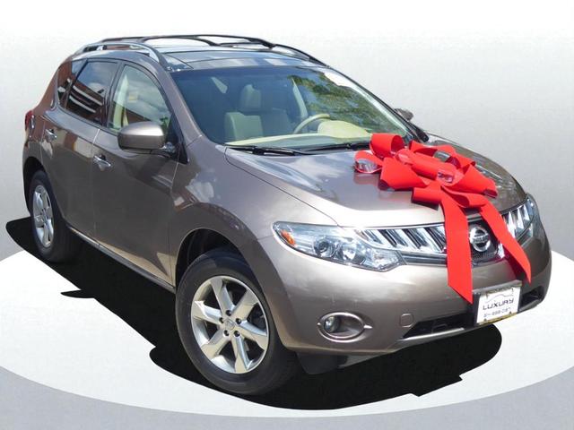 Photo of 2009 Beige Nissan Murano