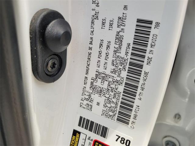 Photo of 2022 White Toyota Tacoma