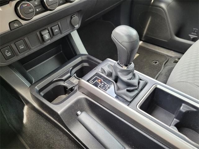 Photo of 2022 White Toyota Tacoma