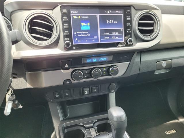 Photo of 2022 White Toyota Tacoma