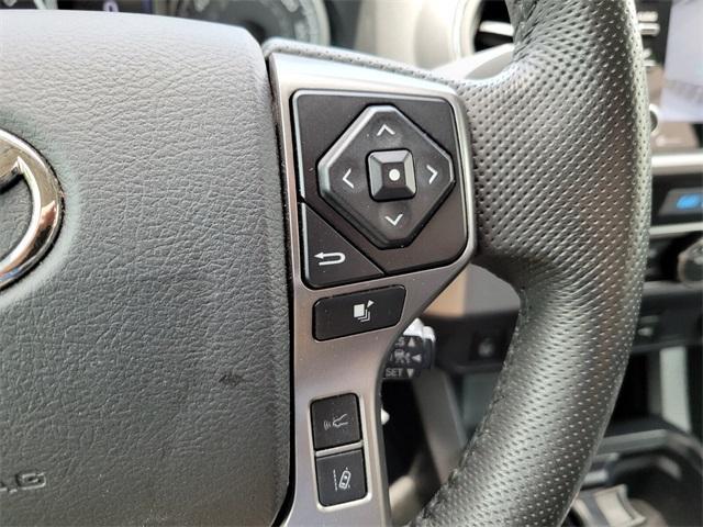 Photo of 2022 White Toyota Tacoma