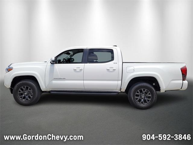 Photo of 2022 White Toyota Tacoma