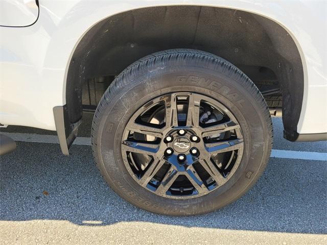 Photo of 2023 Summit White Chevrolet Silverado 1500