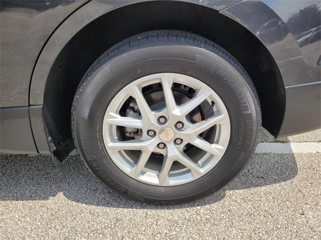 Photo of 2023 Gray Chevrolet Equinox