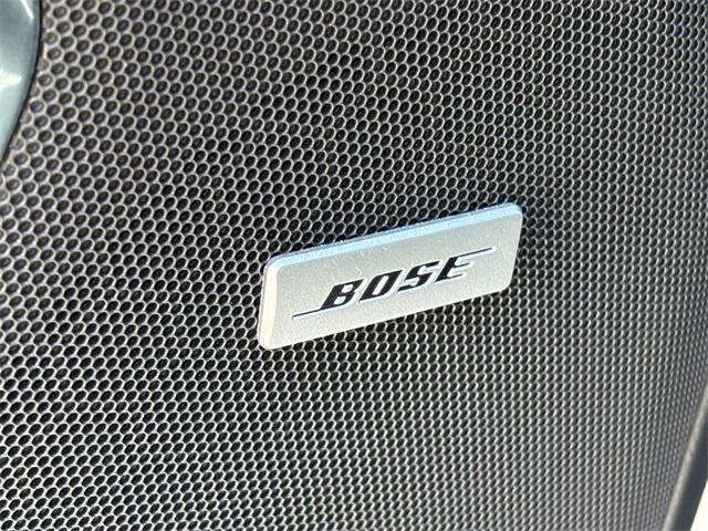 Photo of 2025 Iridescent Pearl Tricoat Chevrolet Suburban