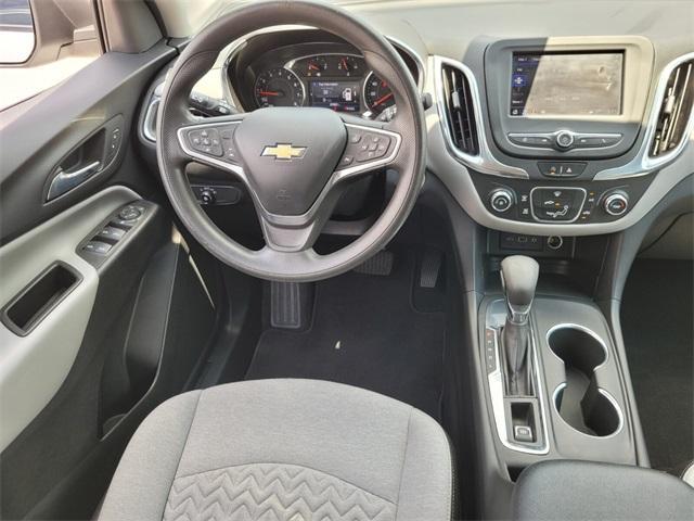 Photo of 2023 Summit White Chevrolet Equinox