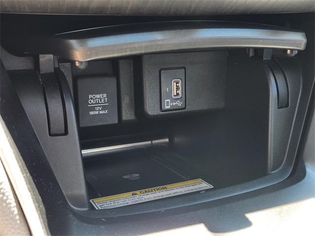 Photo of 2018 Lunar Silver Metallic Honda Accord