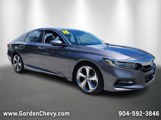 Photo of 2018 Lunar Silver Metallic Honda Accord
