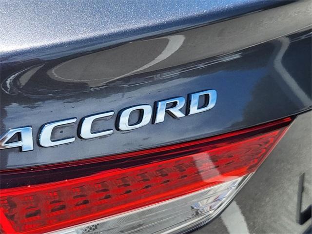 Photo of 2018 Lunar Silver Metallic Honda Accord
