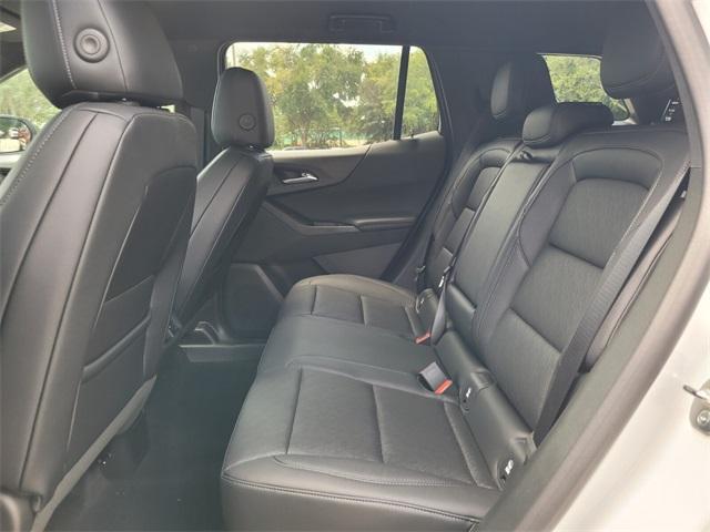Photo of 2026 Summit White Chevrolet Equinox