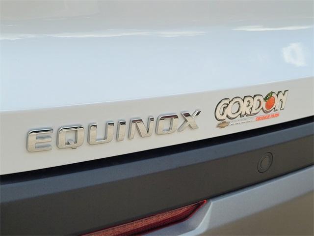 Photo of 2026 Summit White Chevrolet Equinox