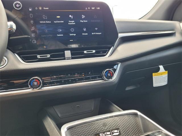 Photo of 2026 Summit White Chevrolet Equinox