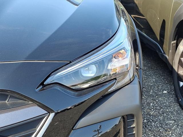 Photo of 2025 Black / Silver Subaru Outback