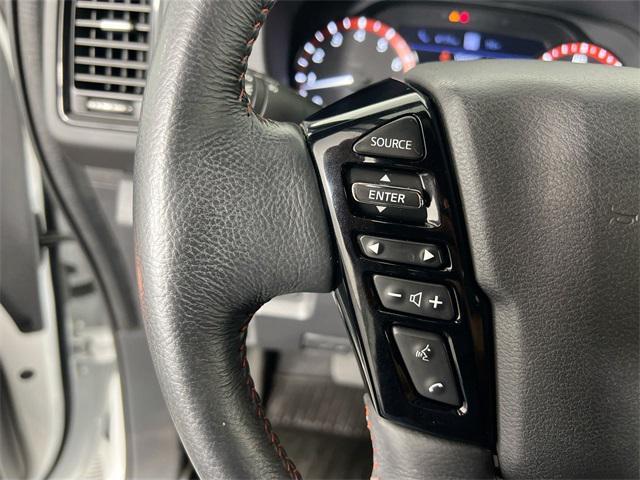 Photo of 2022 Glacier White Nissan Frontier